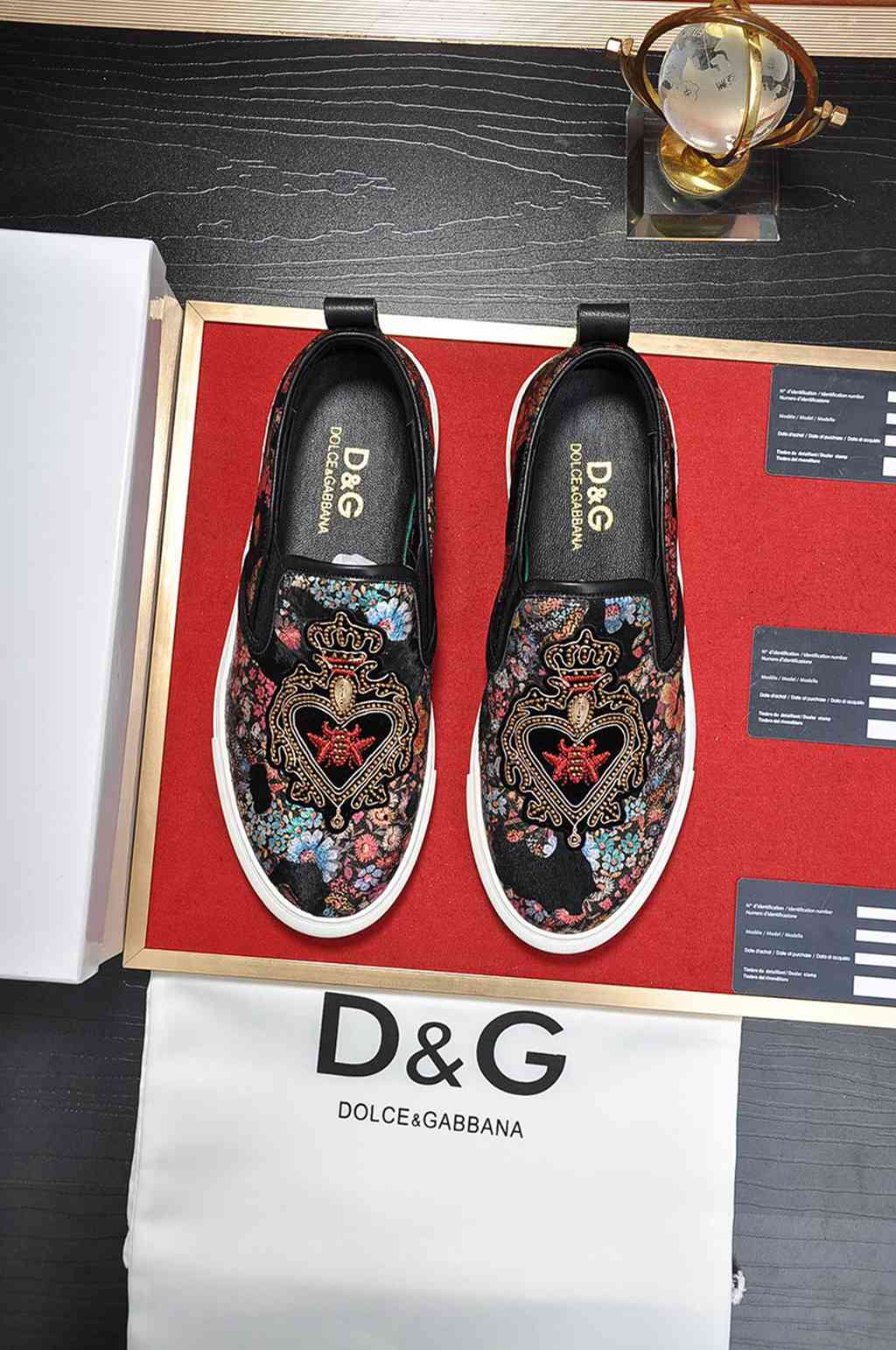 D*G sneaker